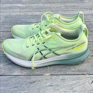 ASICS Gel Kayano 31 - Men’s - Size 11 - highlighter yellow/green